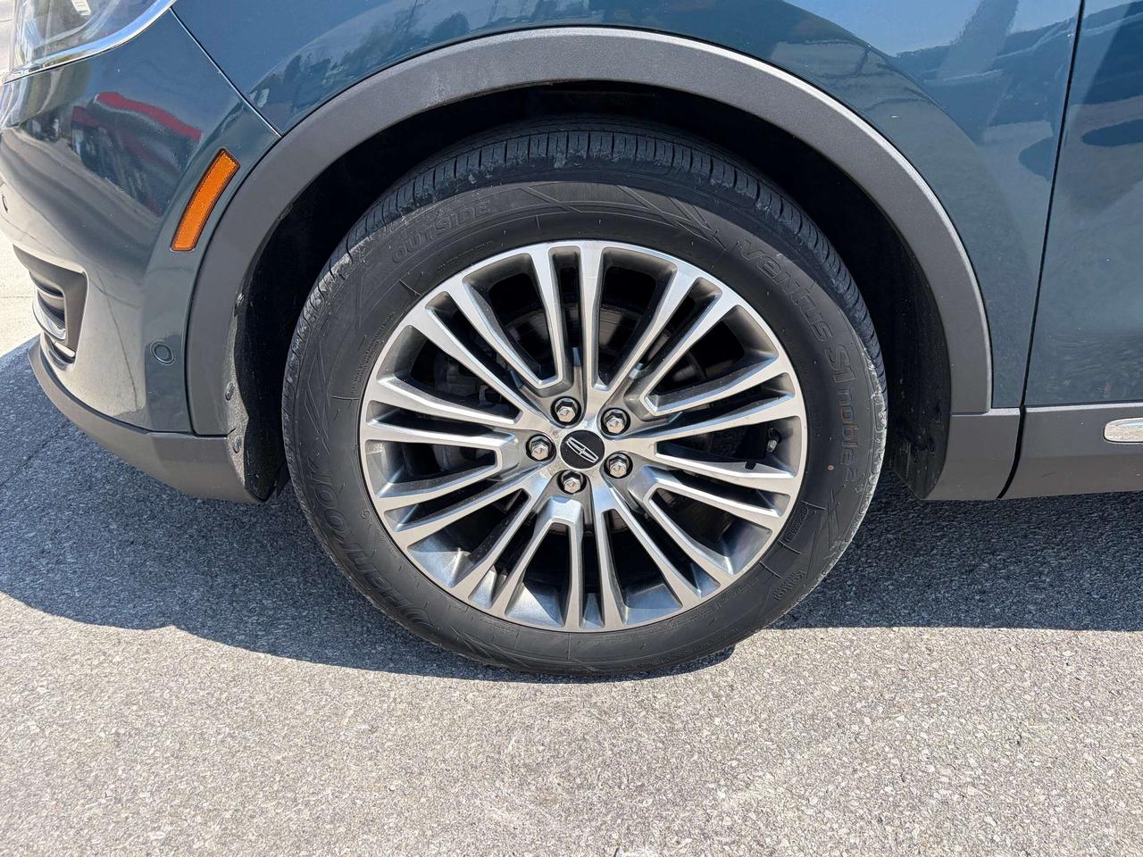 2016 Lincoln MKX RESERVE AWD 4dr Photo