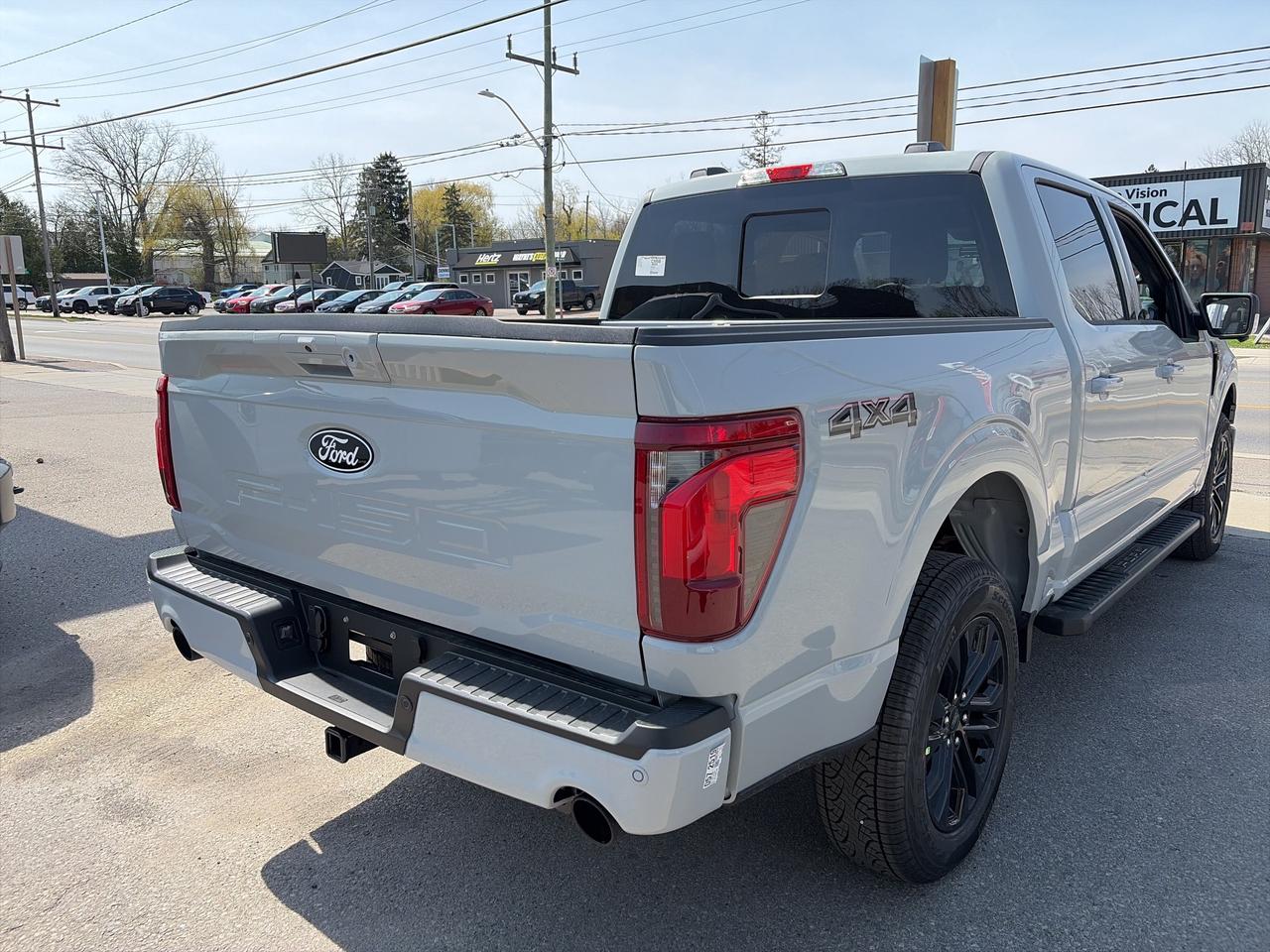 2026 Ford F-150 XLT 4WD SuperCrew 5.5' Box Photo4