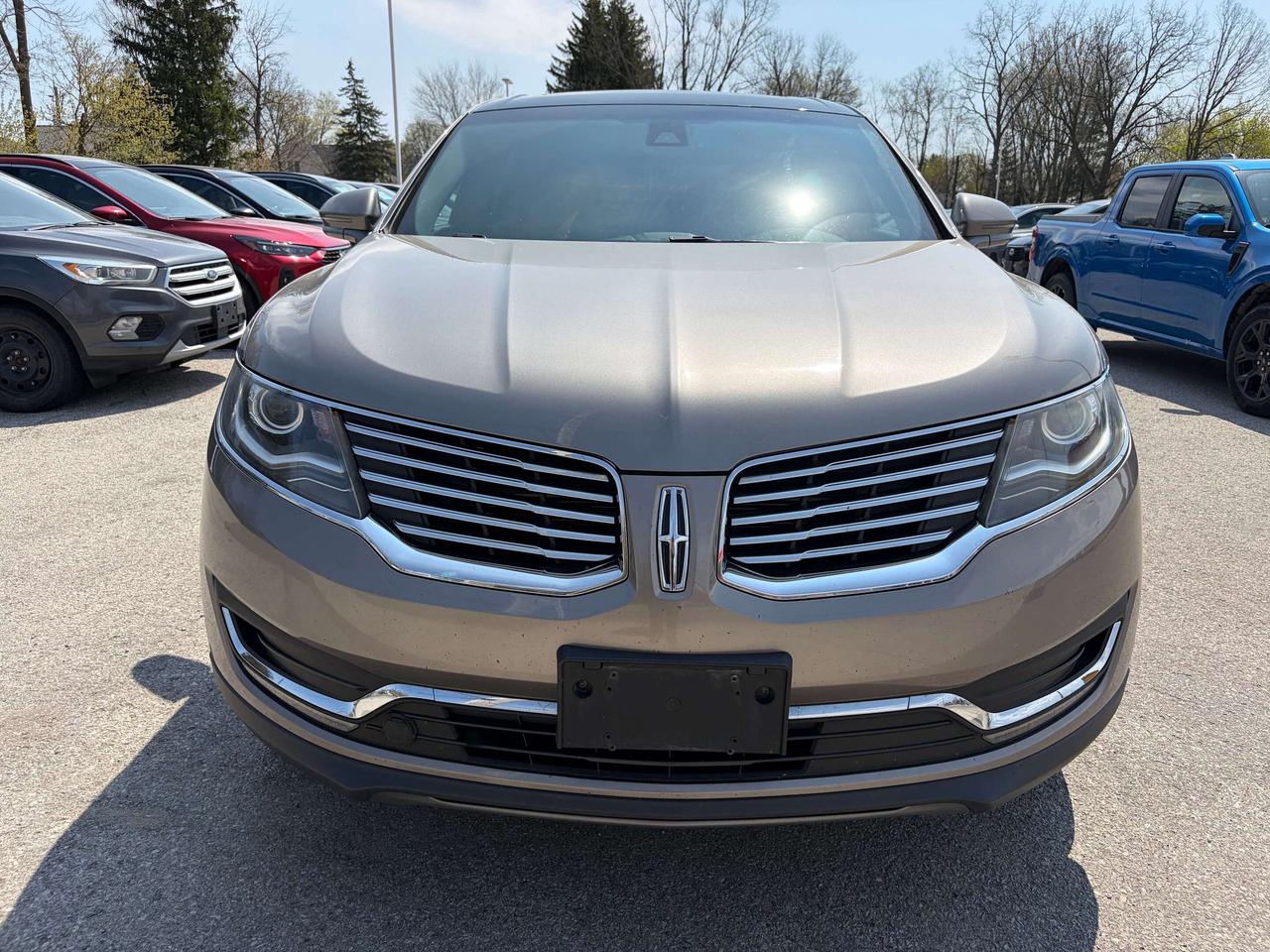 2017 Lincoln MKX AWD 4DR RESERVE Photo