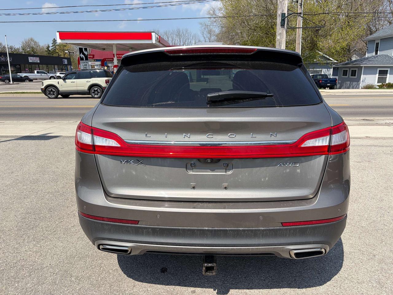 2017 Lincoln MKX AWD 4DR RESERVE Photo