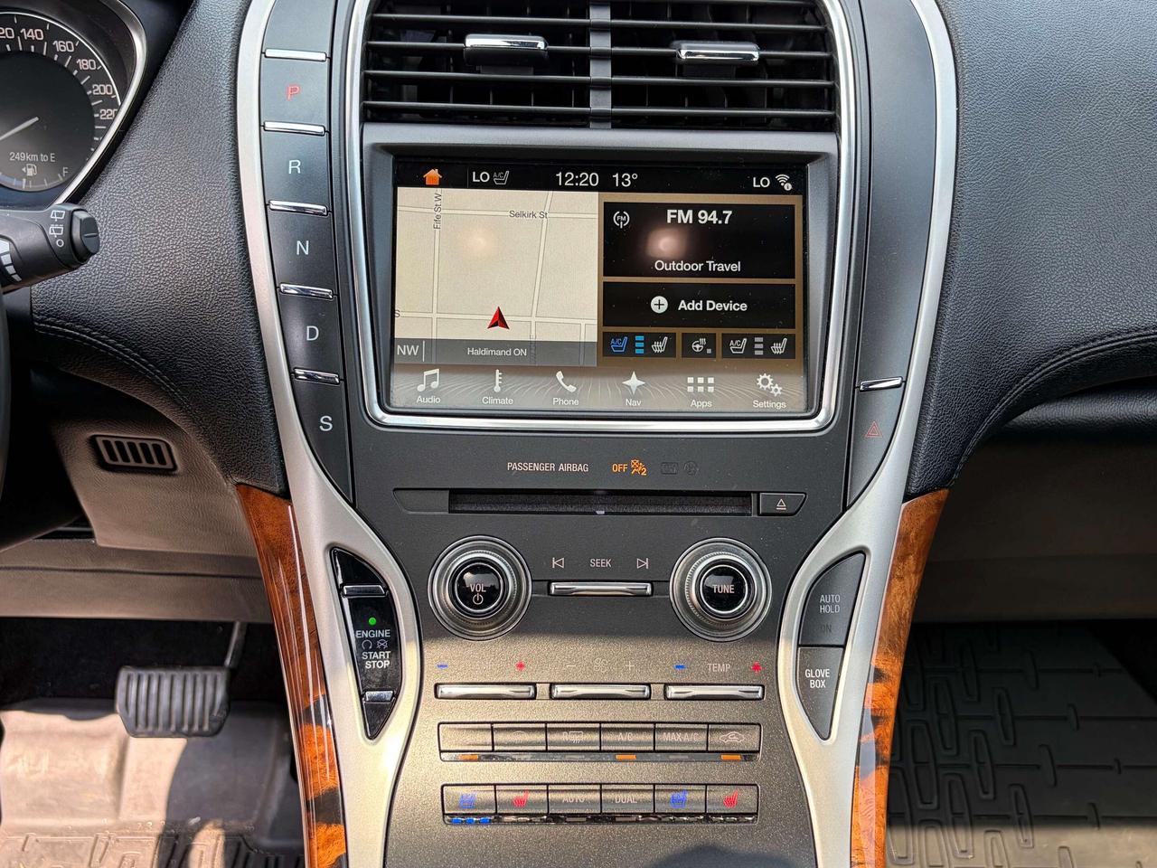 2017 Lincoln MKX AWD 4DR RESERVE Photo