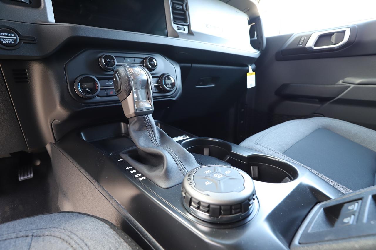 2026 Ford Bronco Big Bend 4 Door 4x4 Photo