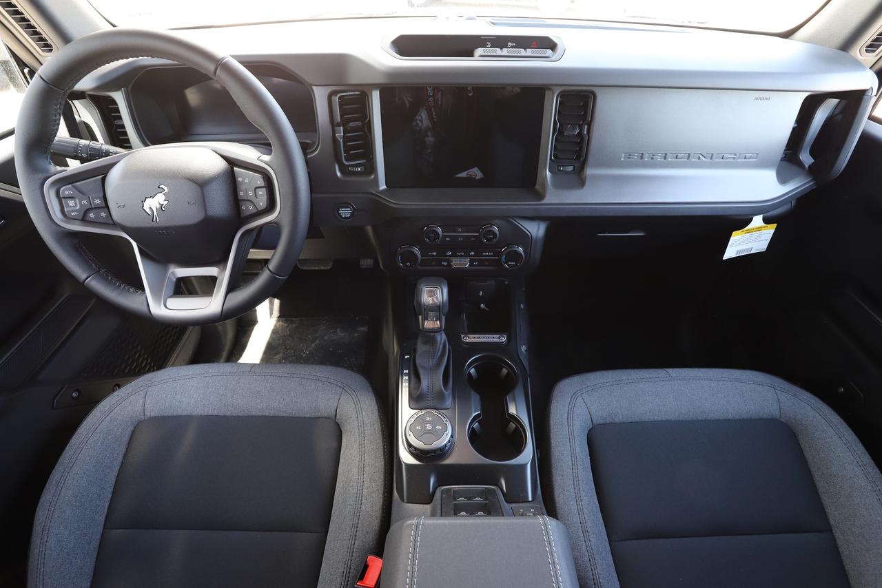 2026 Ford Bronco Big Bend 4 Door 4x4 Photo