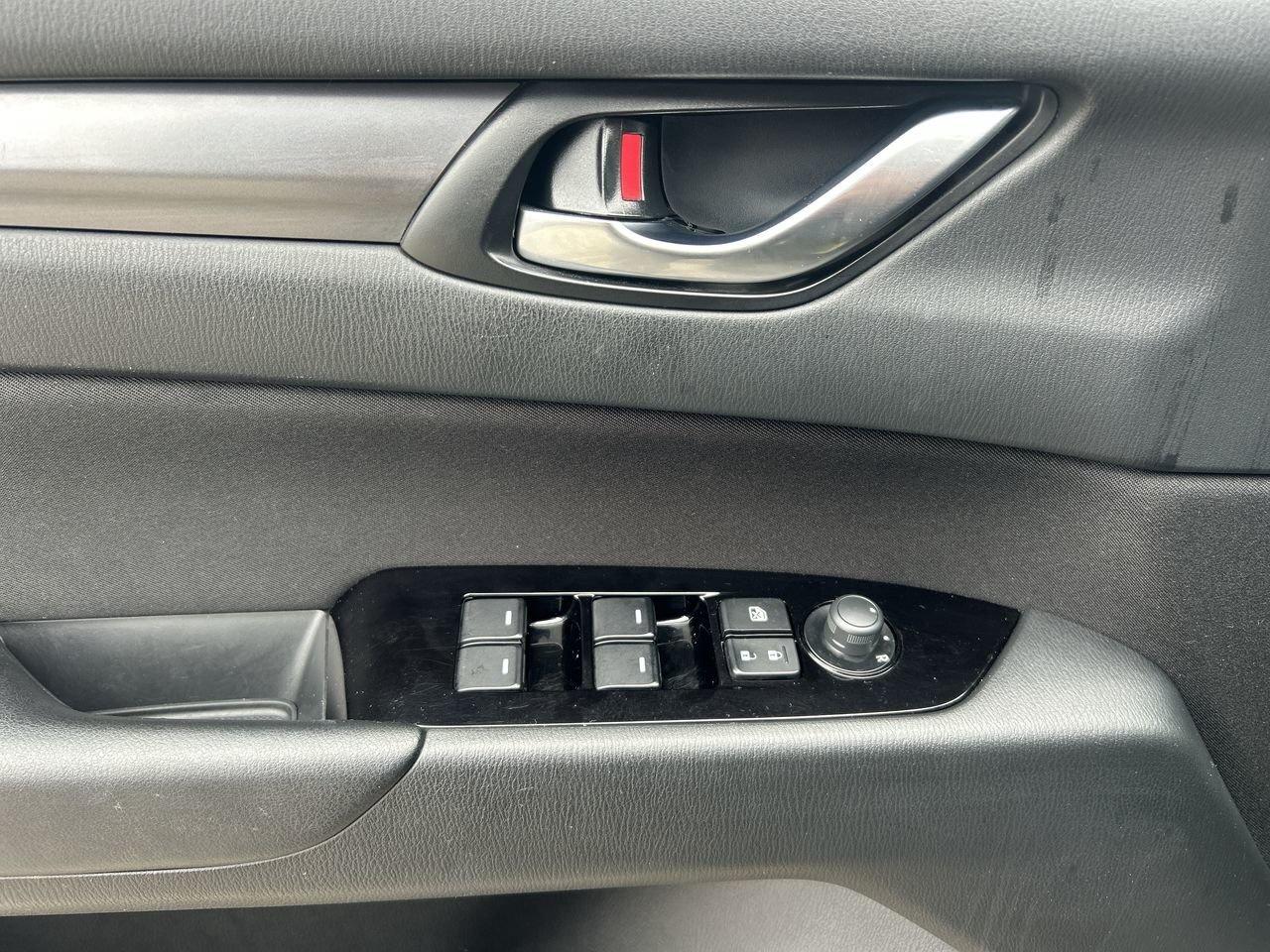 2024 Mazda CX-5 GX AWD at (2) Smart Safety, Sharp Looks Photo