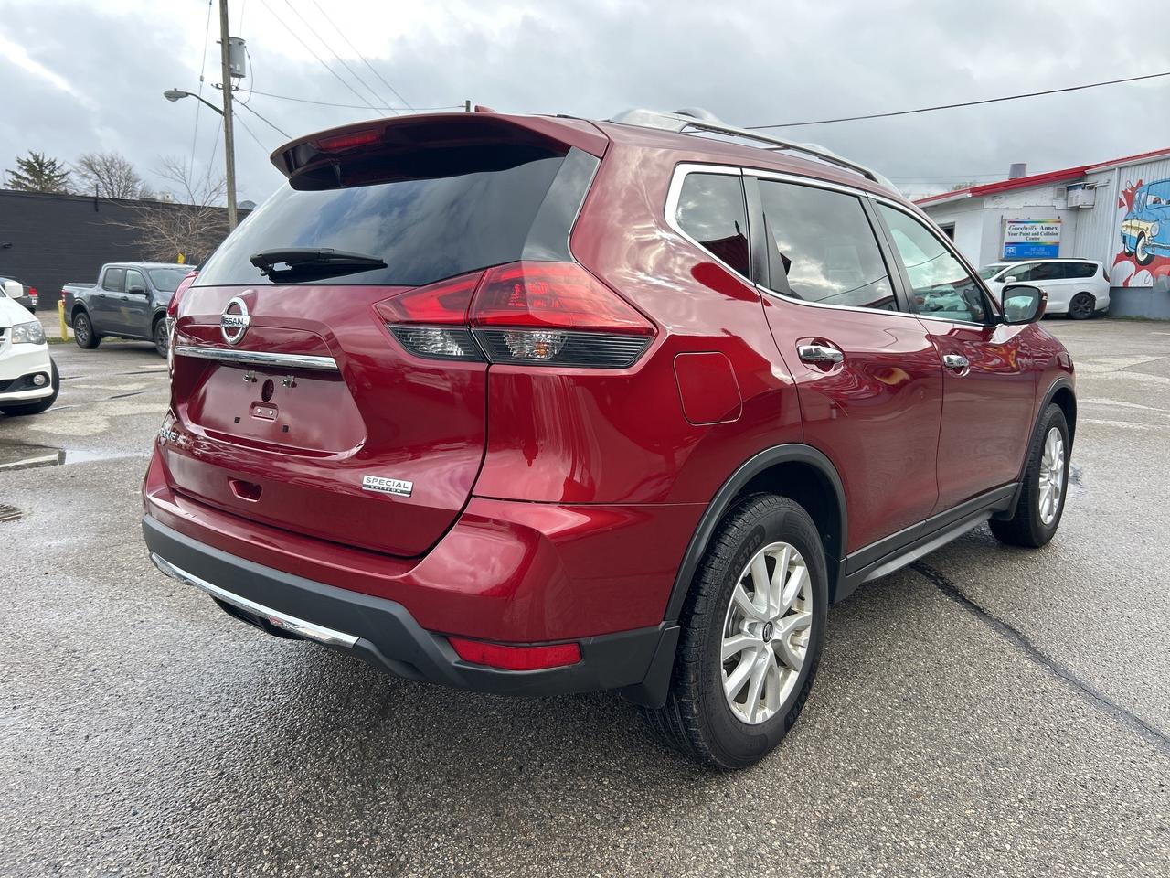 2020 Nissan Rogue SPECIAL EDITION, CLEAN CARFAX, AWD, HEATED SEATS! Photo