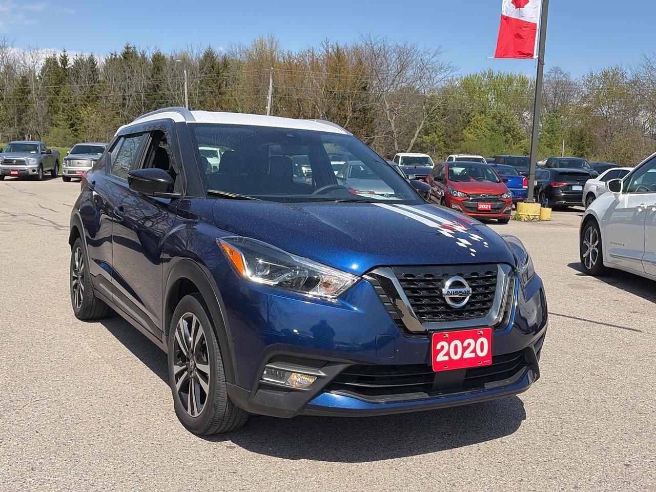 2021 Nissan Kicks SR, CLEAN CARFAX, HEATED LEATHER, LOW MILEAGE! Photo