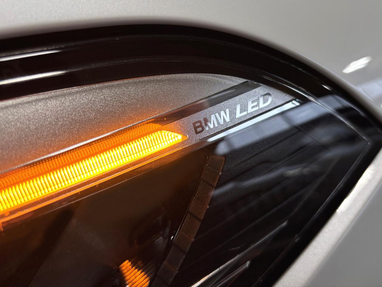 2019 BMW X5 xDrive40i|AWD|NAV|HUD|AMBIENT|PANOROOF|LEATHER|+++ Photo3