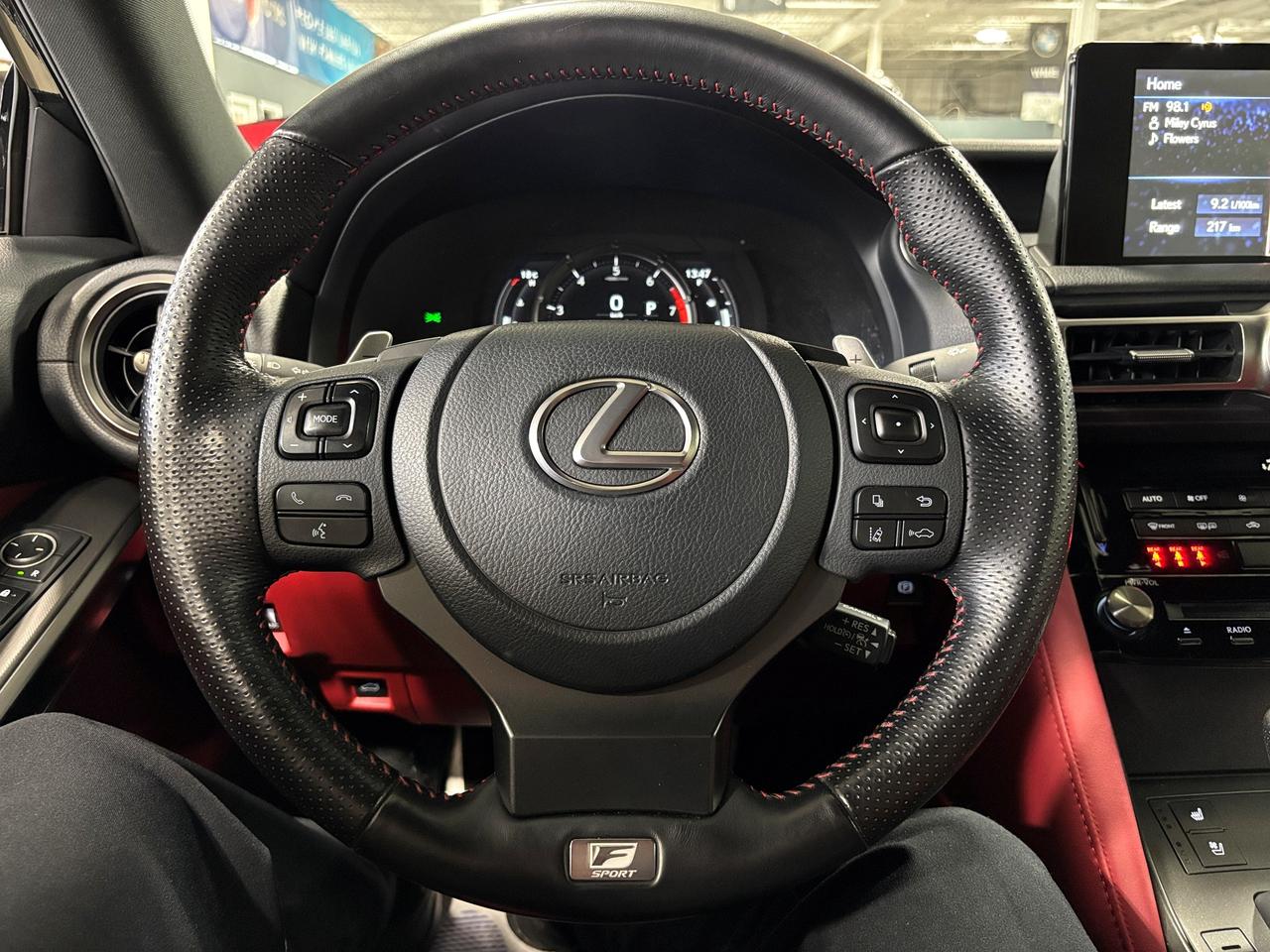 2021 Lexus IS 300 F-SPORT|AWD|REDLEATHER|HEATEDCOOLEDSEATS|PADDLES|+ Photo