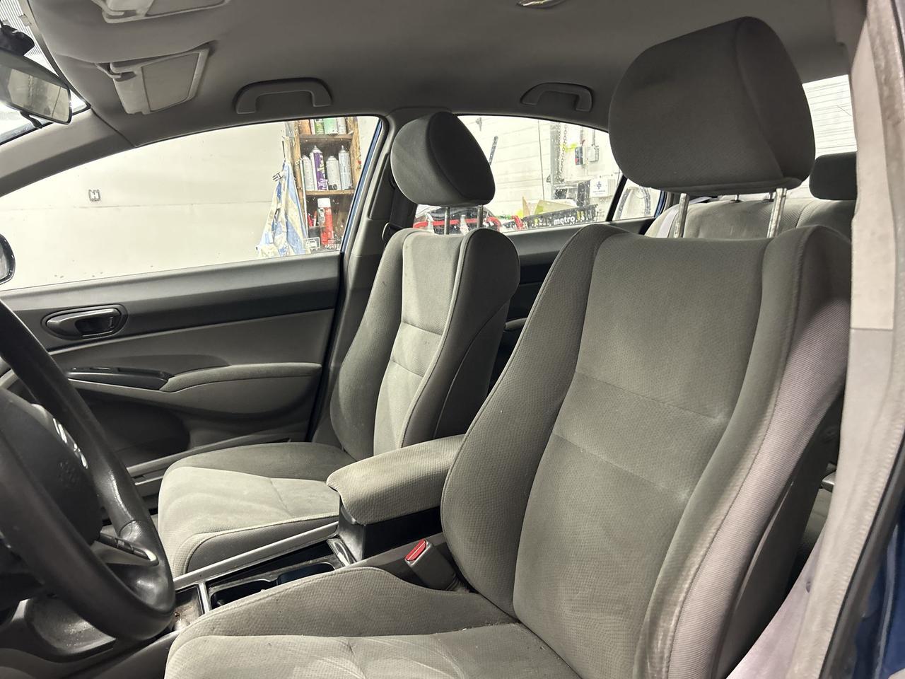 2010 Honda Civic AUTO | CD PLAYER | KEYLESS ENTRY | CRUISE CONTROL Photo