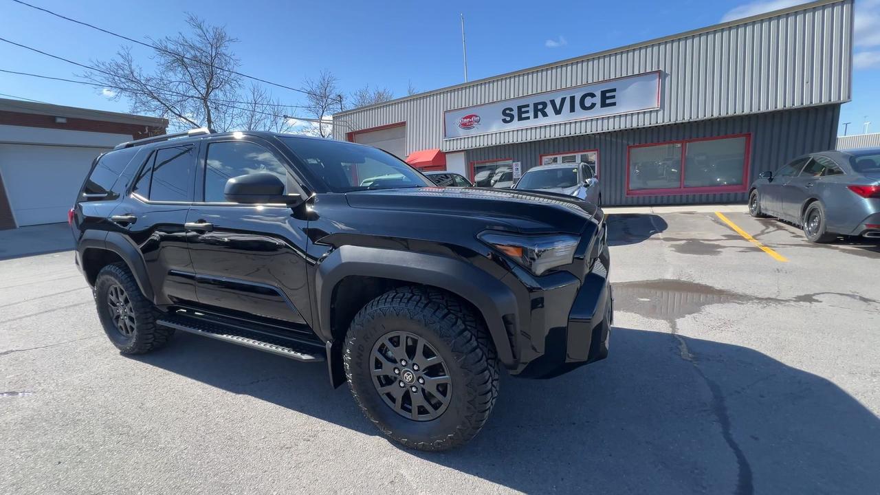 2025 Toyota 4Runner 4X4 |7-PASS |HTD SEATS | CARPLAY |ALLOYS | TOW PKG Photo