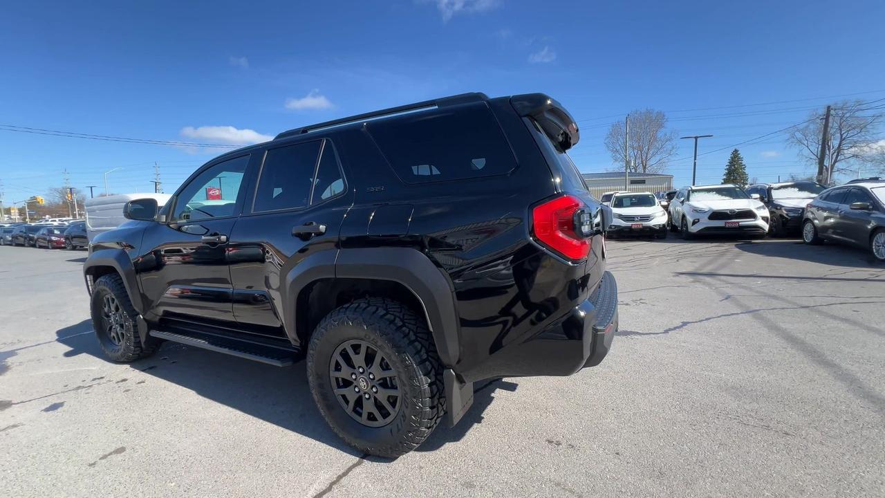 2025 Toyota 4Runner 4X4 |7-PASS |HTD SEATS | CARPLAY |ALLOYS | TOW PKG Photo