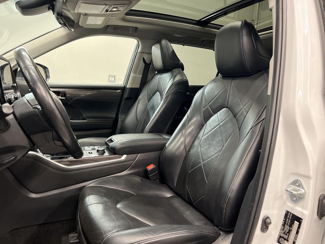 2023 Toyota Highlander PLATINUM AWD | 7-PASS | COOLED LEATHER |PANO ROOF Photo