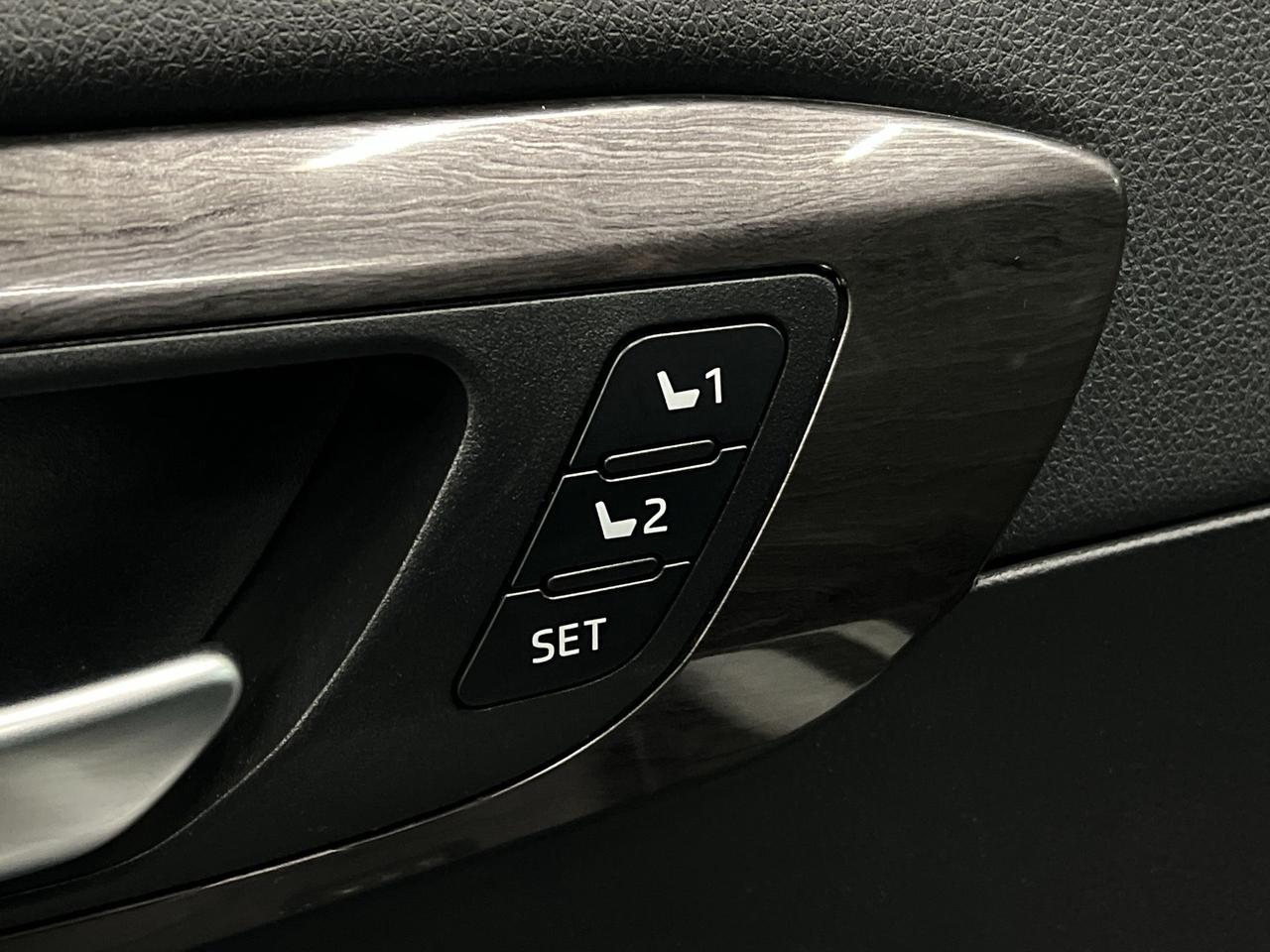 2023 Toyota Highlander PLATINUM AWD | 7-PASS | COOLED LEATHER |PANO ROOF Photo