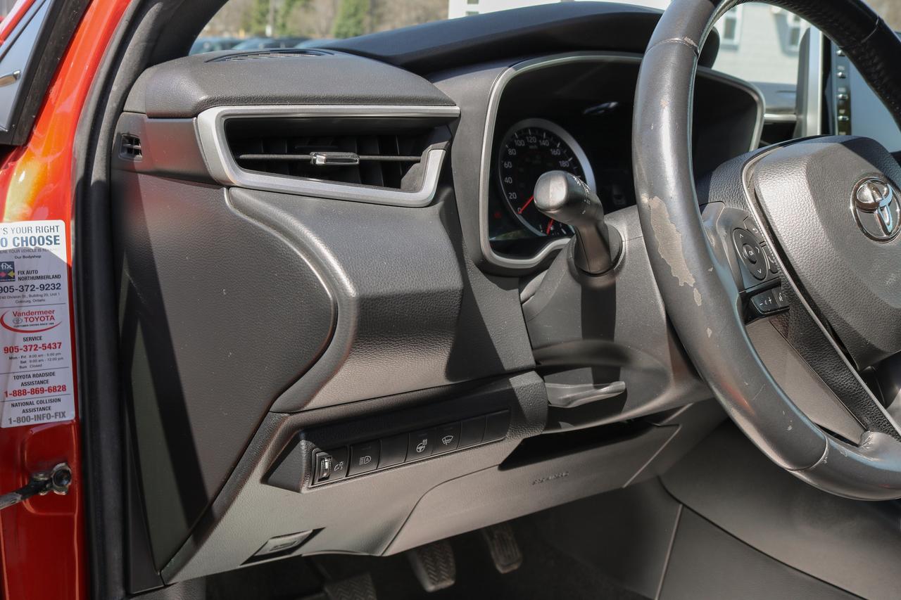 2019 Toyota Corolla Hatchback Manual | BLUETOOTH | HEATED SEATS | BLIND SPOT | Photo