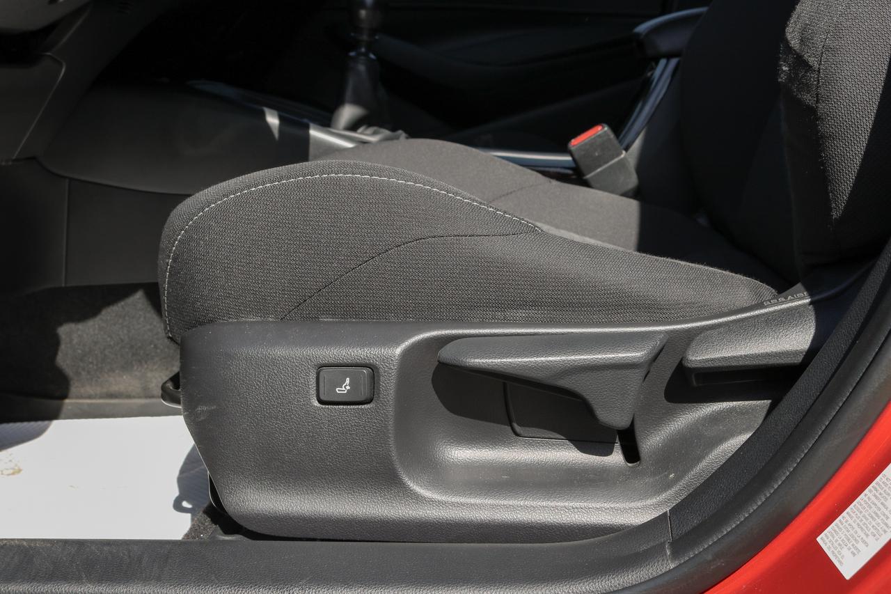 2019 Toyota Corolla Hatchback Manual | BLUETOOTH | HEATED SEATS | BLIND SPOT | Photo