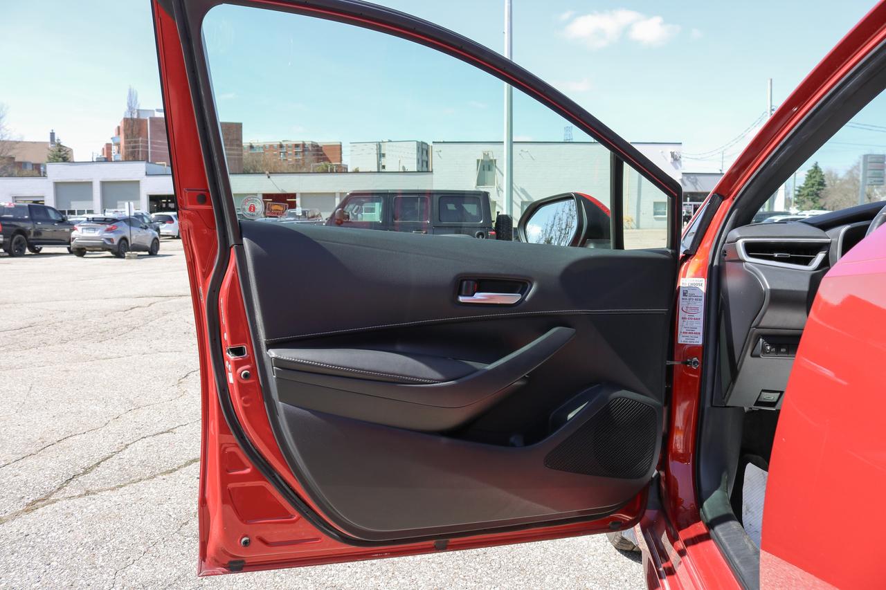 2019 Toyota Corolla Hatchback Manual | BLUETOOTH | HEATED SEATS | BLIND SPOT | Photo