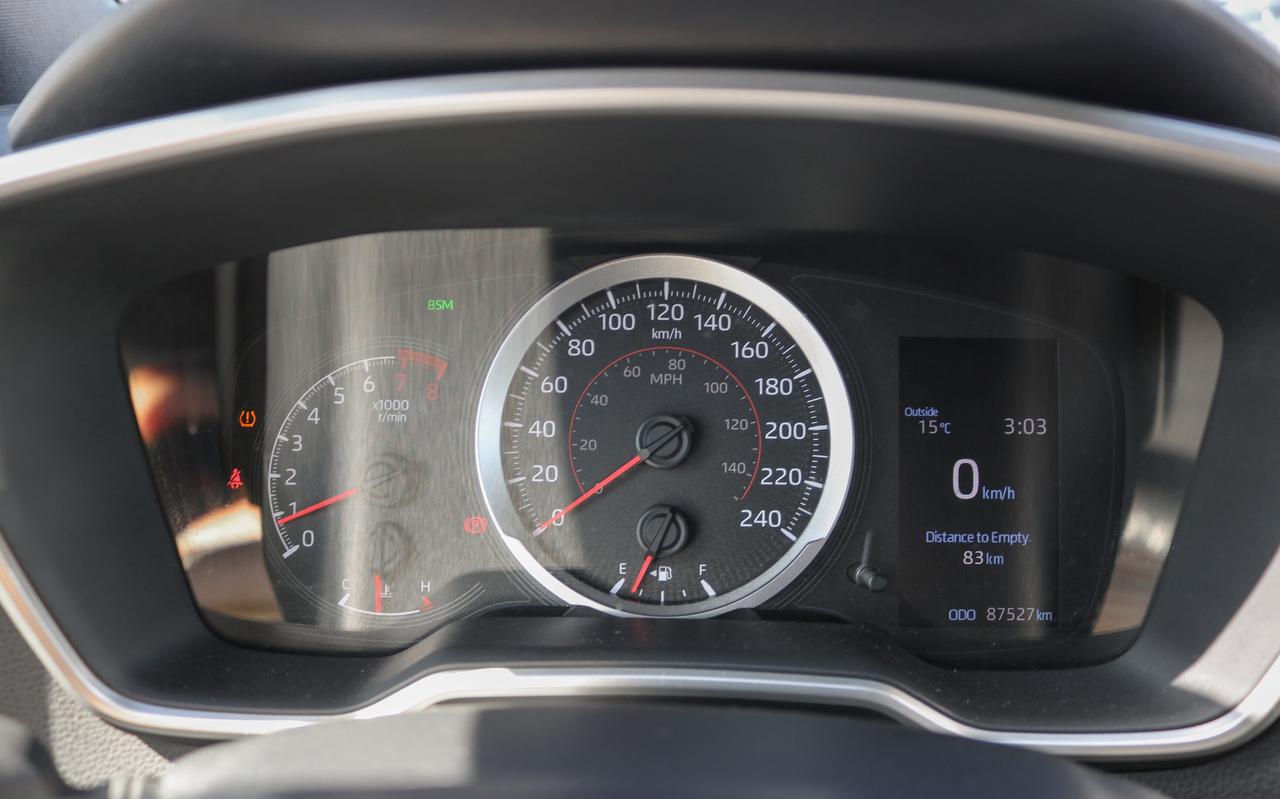 2019 Toyota Corolla Hatchback Manual | BLUETOOTH | HEATED SEATS | BLIND SPOT | Photo