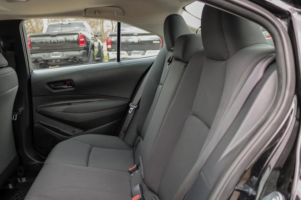 2023 Toyota Corolla LE CVT | SUNROOF | HEATED SEATS | BLIND SPOT | Photo
