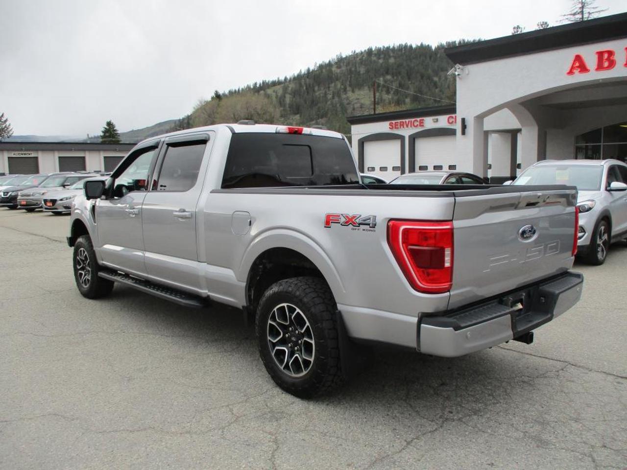 2022 Ford F-150 XLT 302A 4X4 Photo