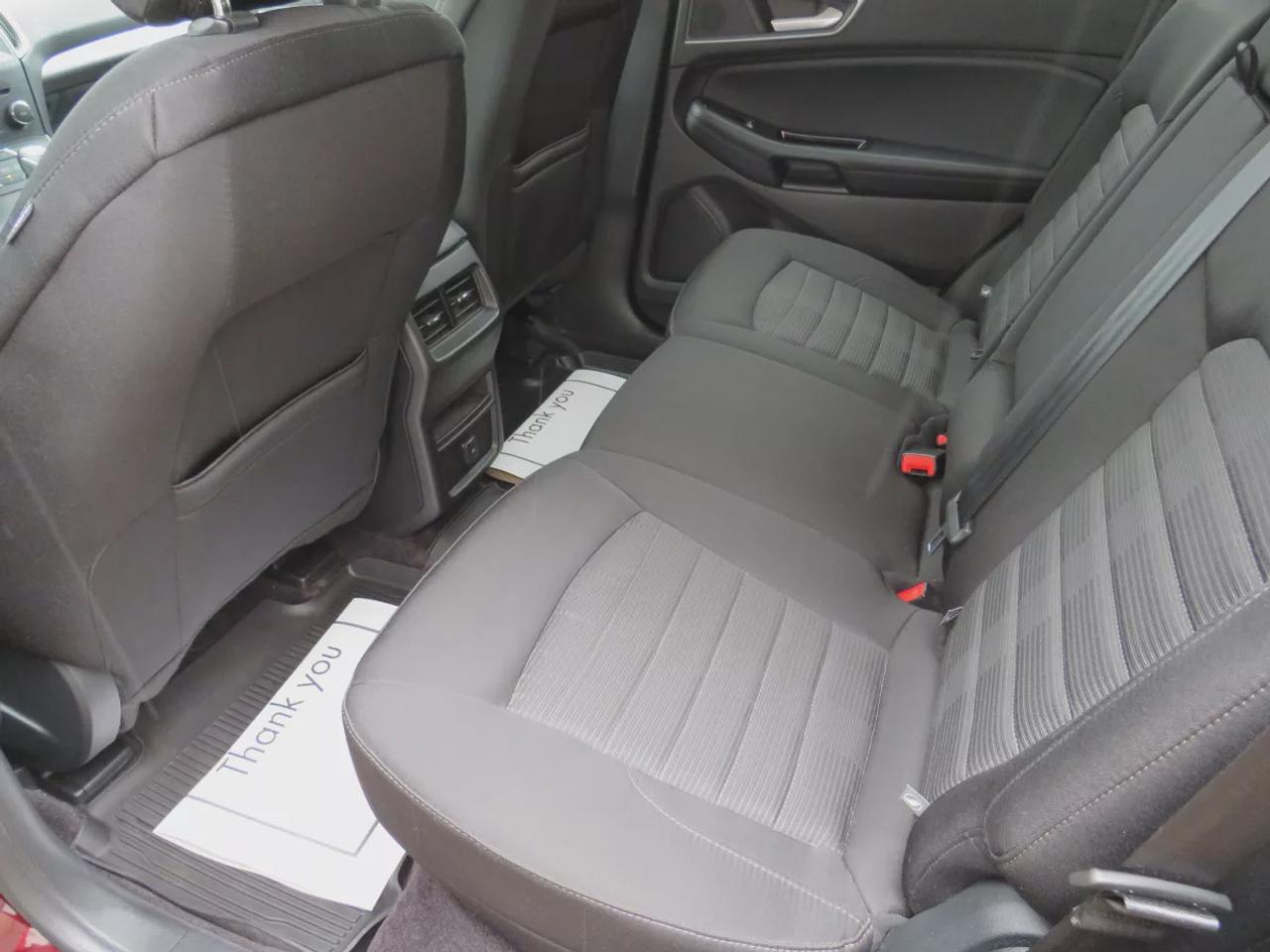 2017 Ford Edge SEL | Rare | LOW KM!! | Clean Title No Accidents | Navigation | Reverse Camera | Digital Touchscreen | Heated Seats | Photo