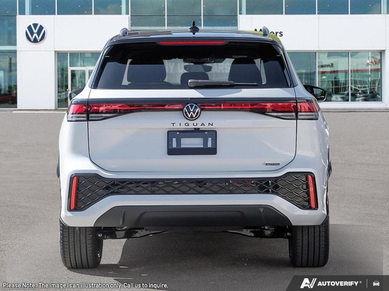2026 Volkswagen Tiguan Comfortline R-Line Black Edition Photo4