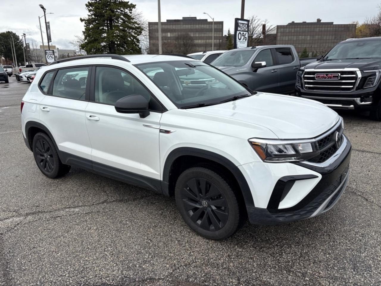 2022 Volkswagen Taos Trendline  - Heated Seats Photo