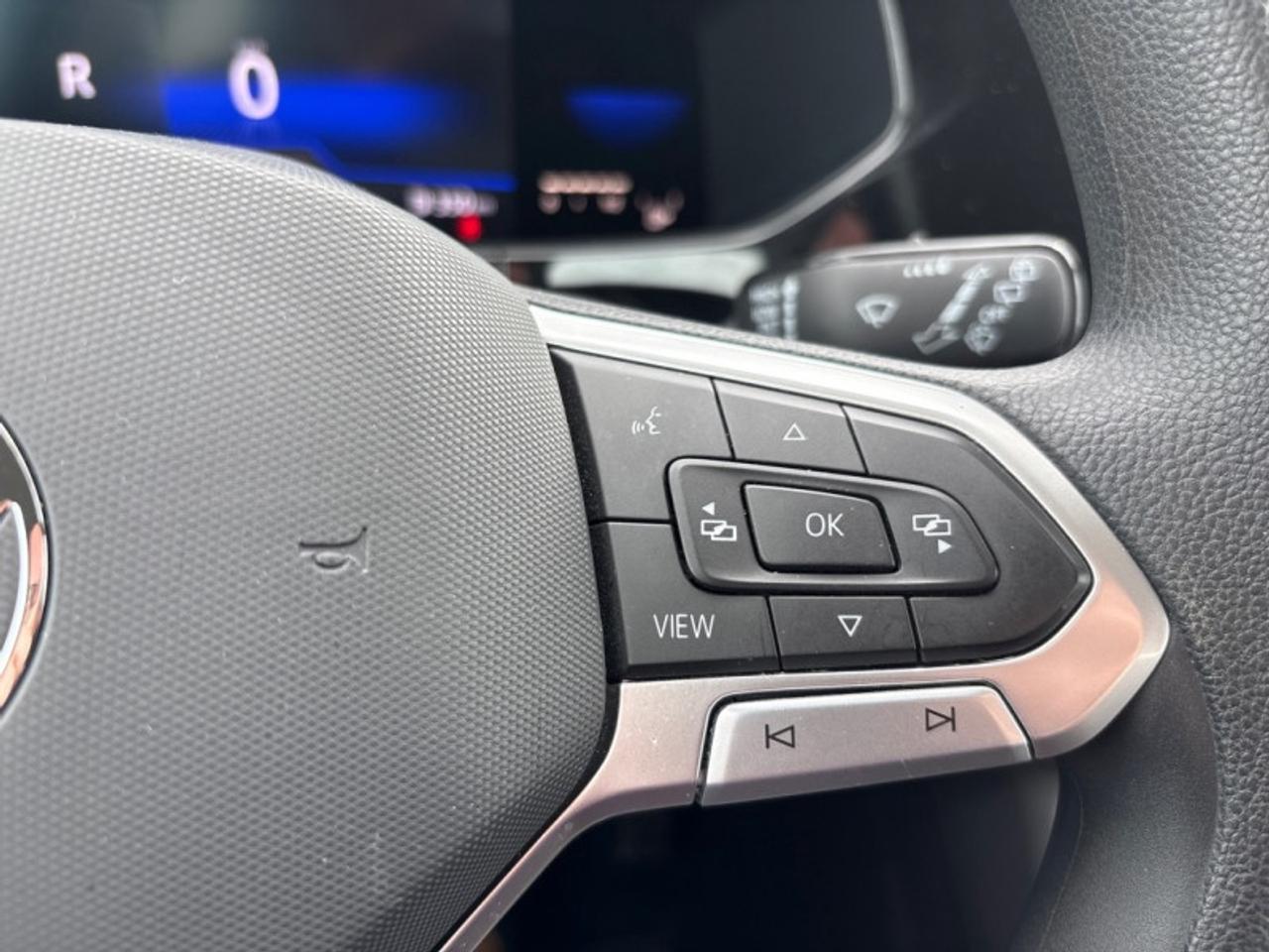 2022 Volkswagen Taos Trendline  - Heated Seats Photo