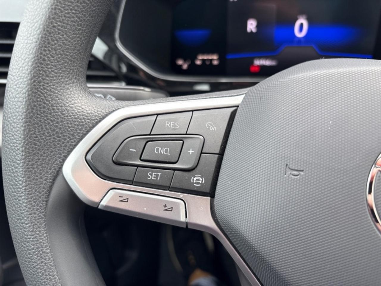 2022 Volkswagen Taos Trendline  - Heated Seats Photo