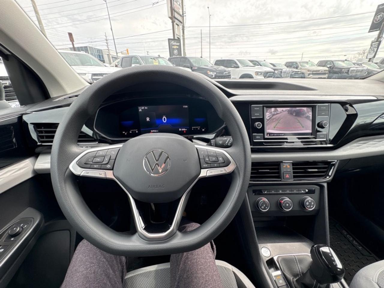2022 Volkswagen Taos Trendline  - Heated Seats Photo