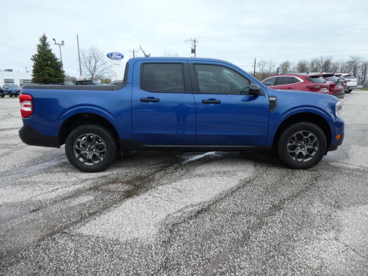 2024 Ford Maverick XLT | Remote Start | Heated Seats | Back Up Cam Photo