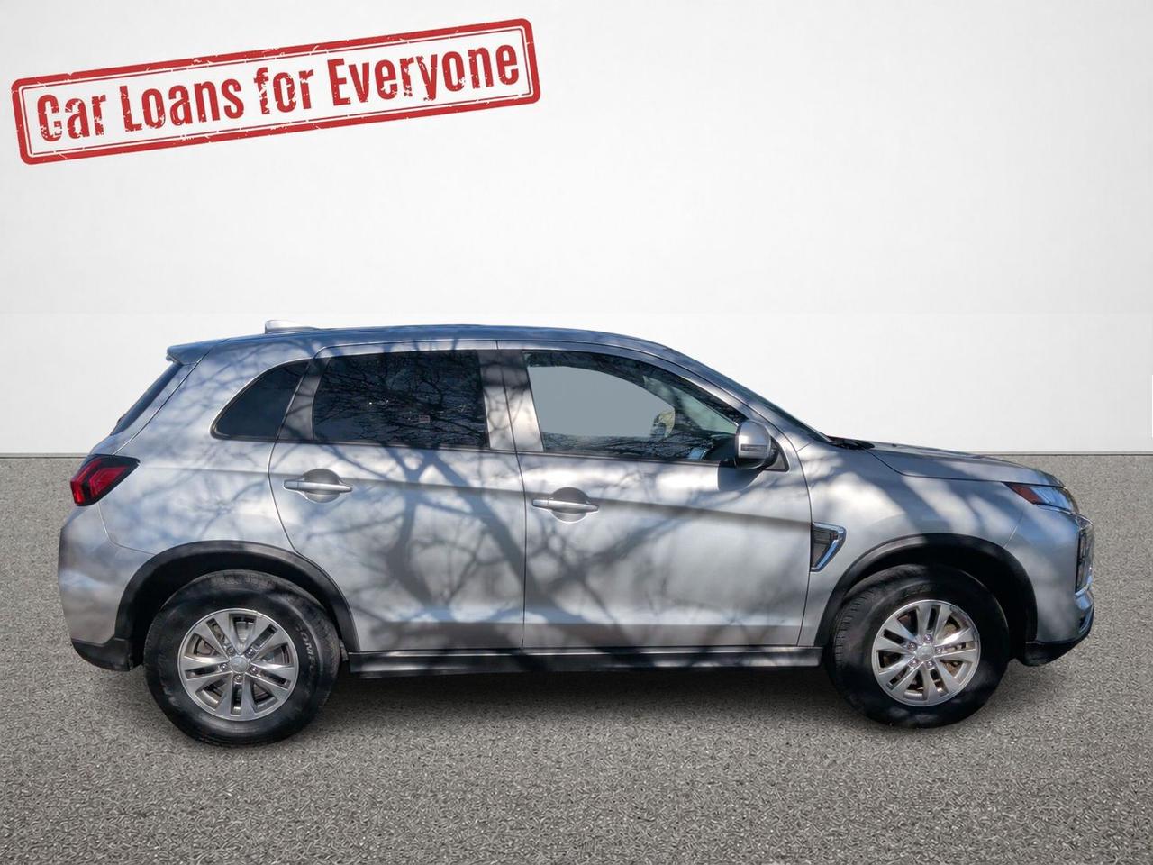 2024 Mitsubishi RVR SE