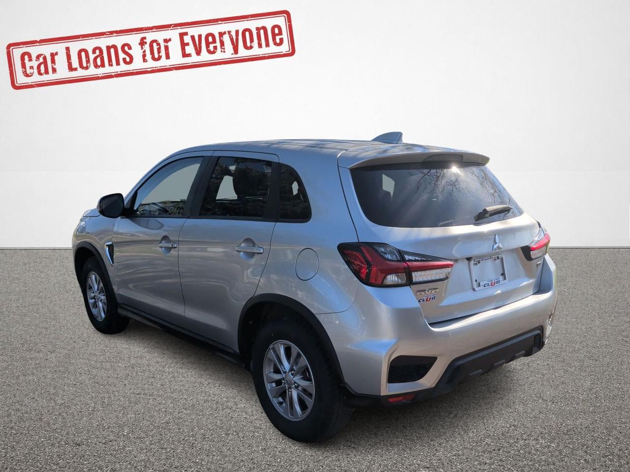 2024 Mitsubishi RVR SE