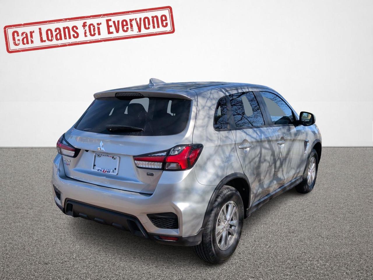 2024 Mitsubishi RVR SE