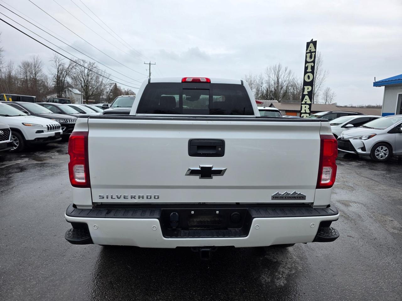 2018 Chevrolet Silverado 1500 High Country Short Box Photo