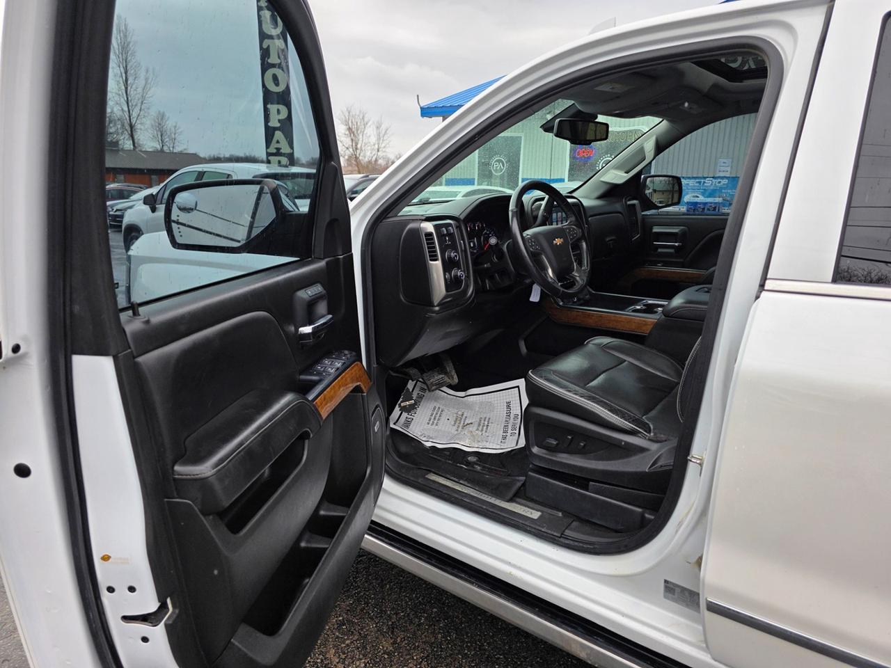 2018 Chevrolet Silverado 1500 High Country Short Box Photo