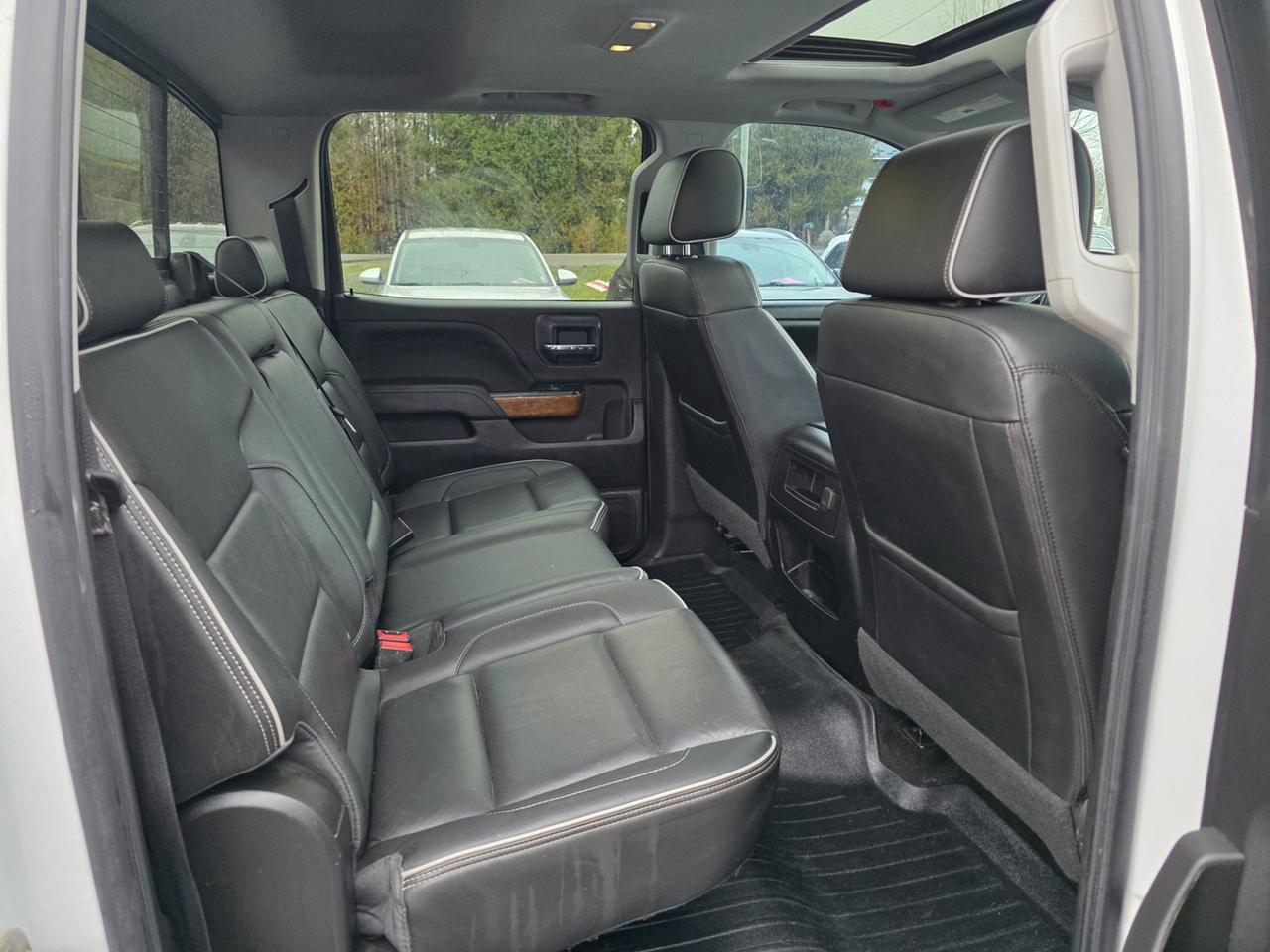 2018 Chevrolet Silverado 1500 High Country Short Box Photo