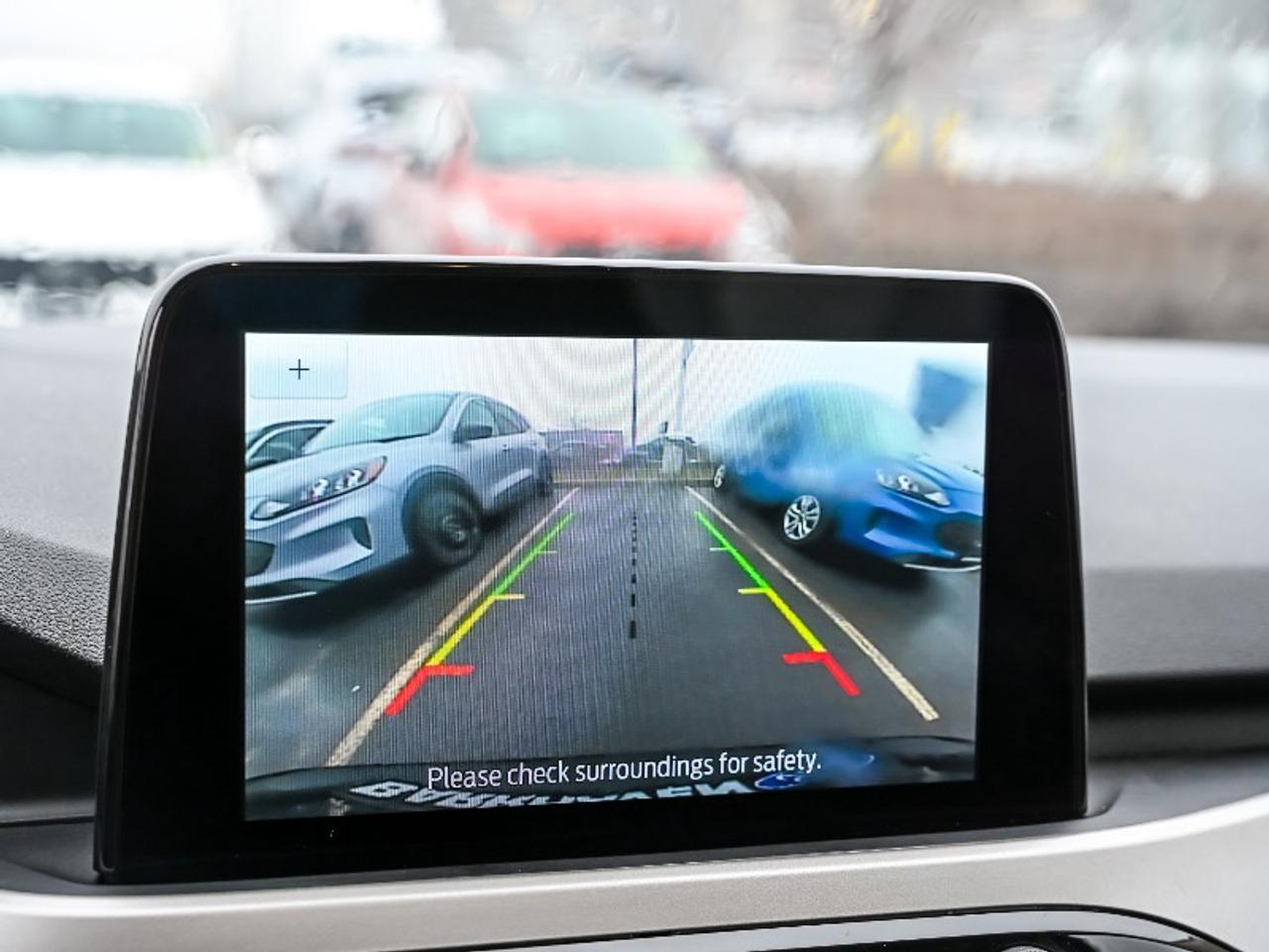 2020 Ford Escape SE Photo