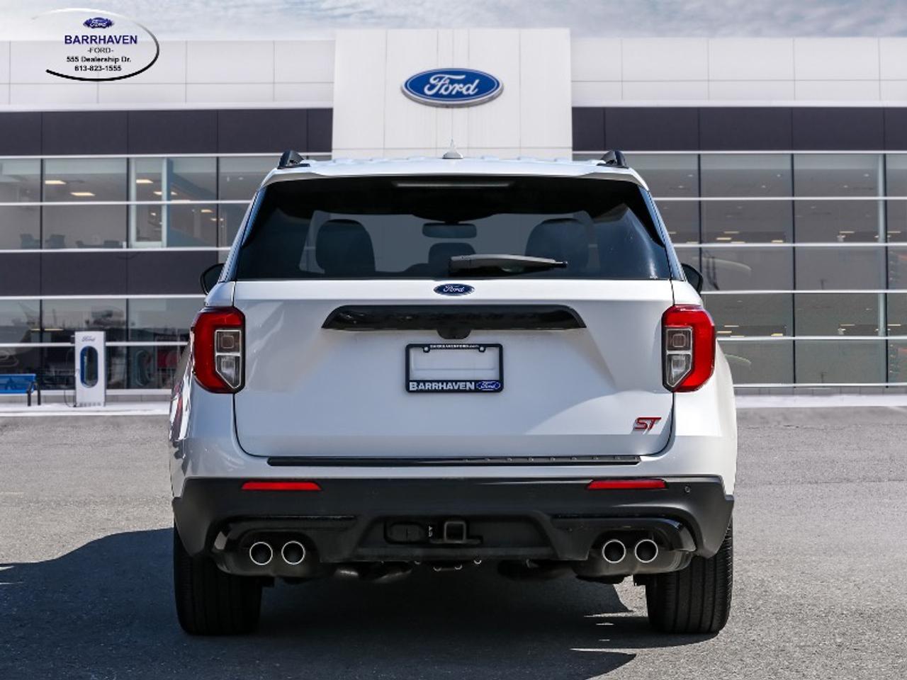 2023 Ford Explorer ST Photo