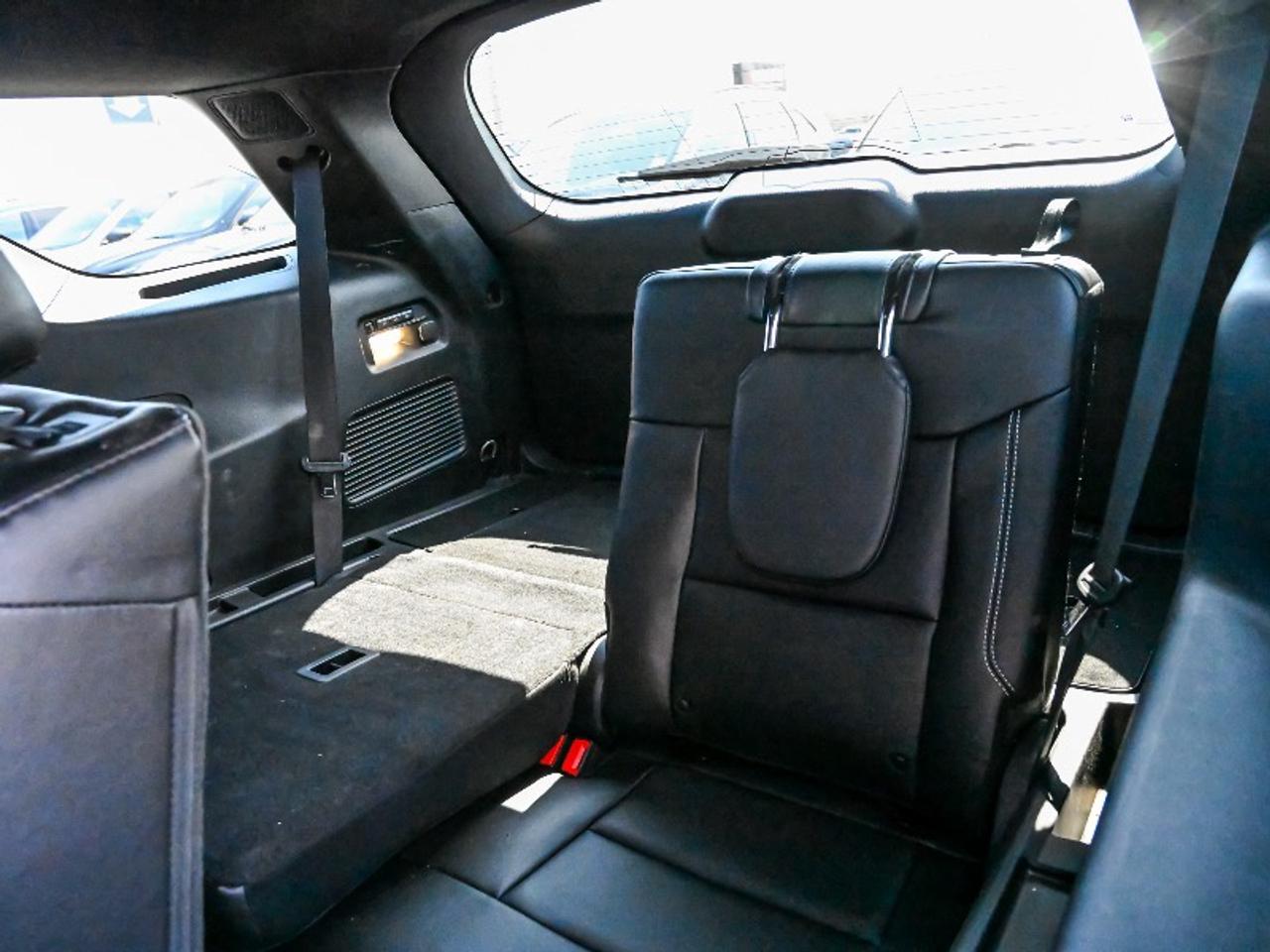 2023 Ford Explorer ST Photo