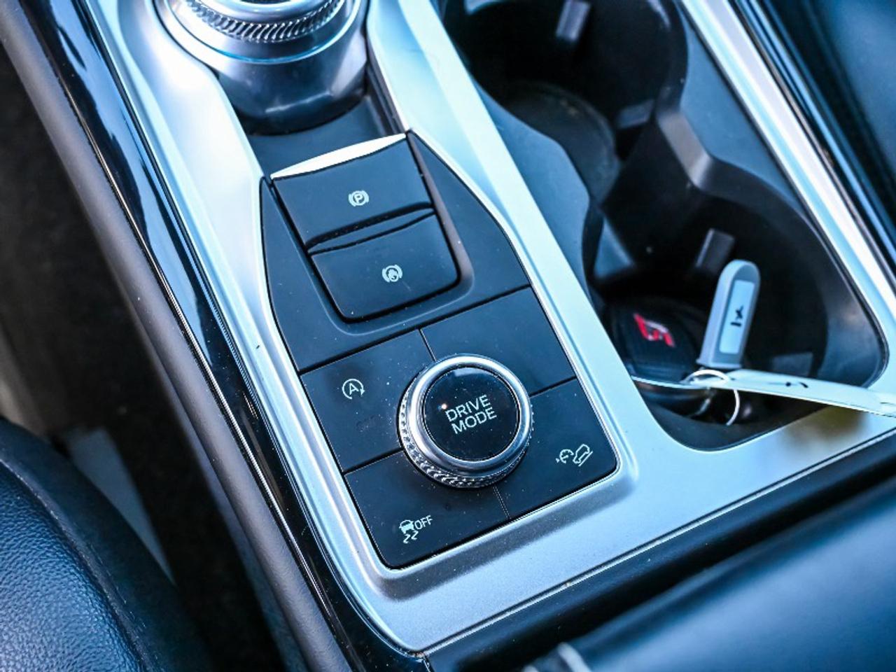 2023 Ford Explorer ST Photo