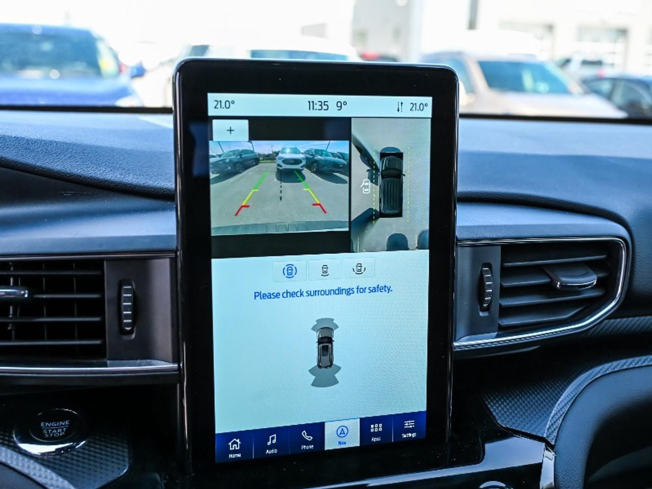 2023 Ford Explorer ST Photo