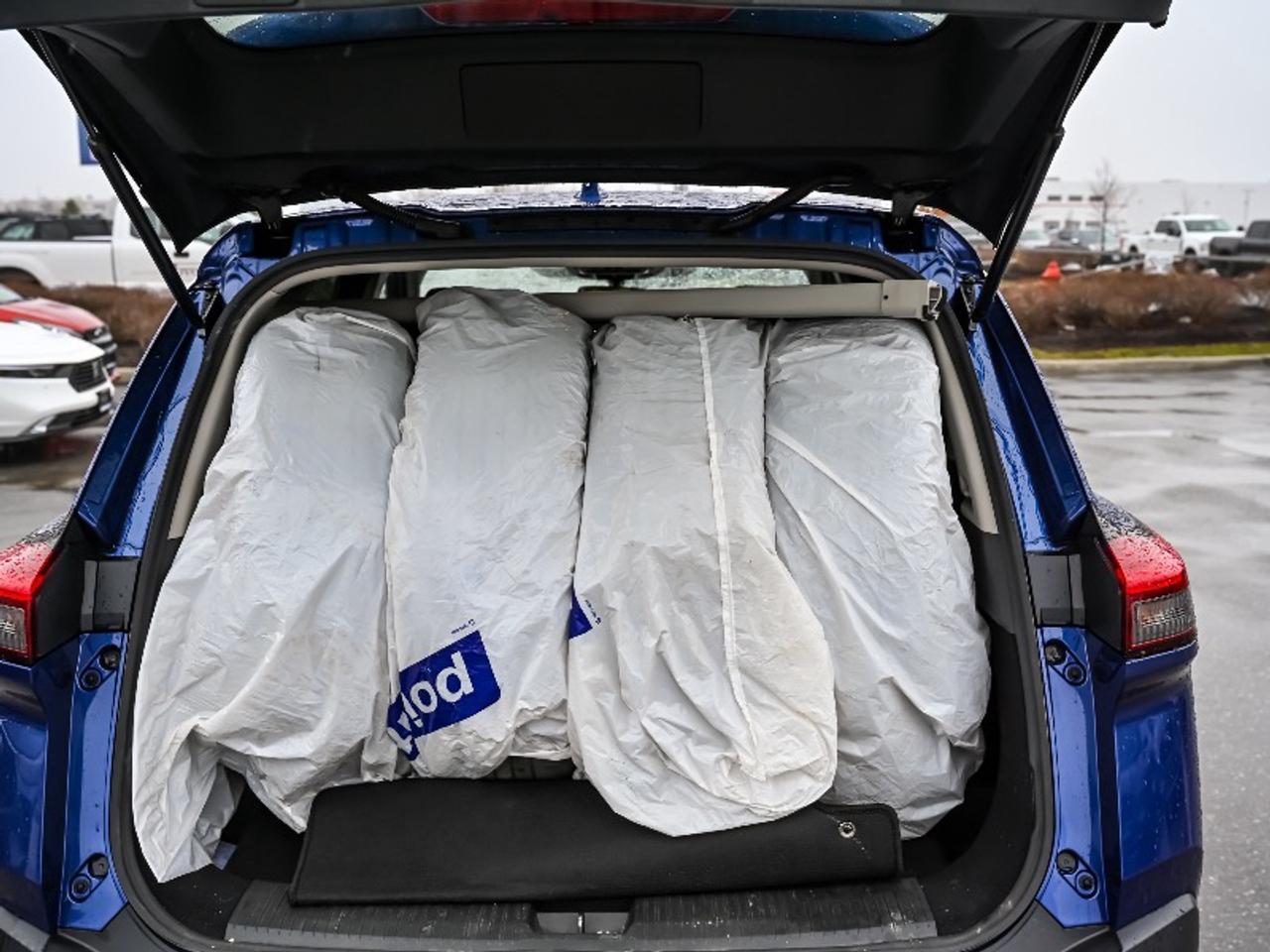 2023 Nissan Rogue SV MOONROOF Photo