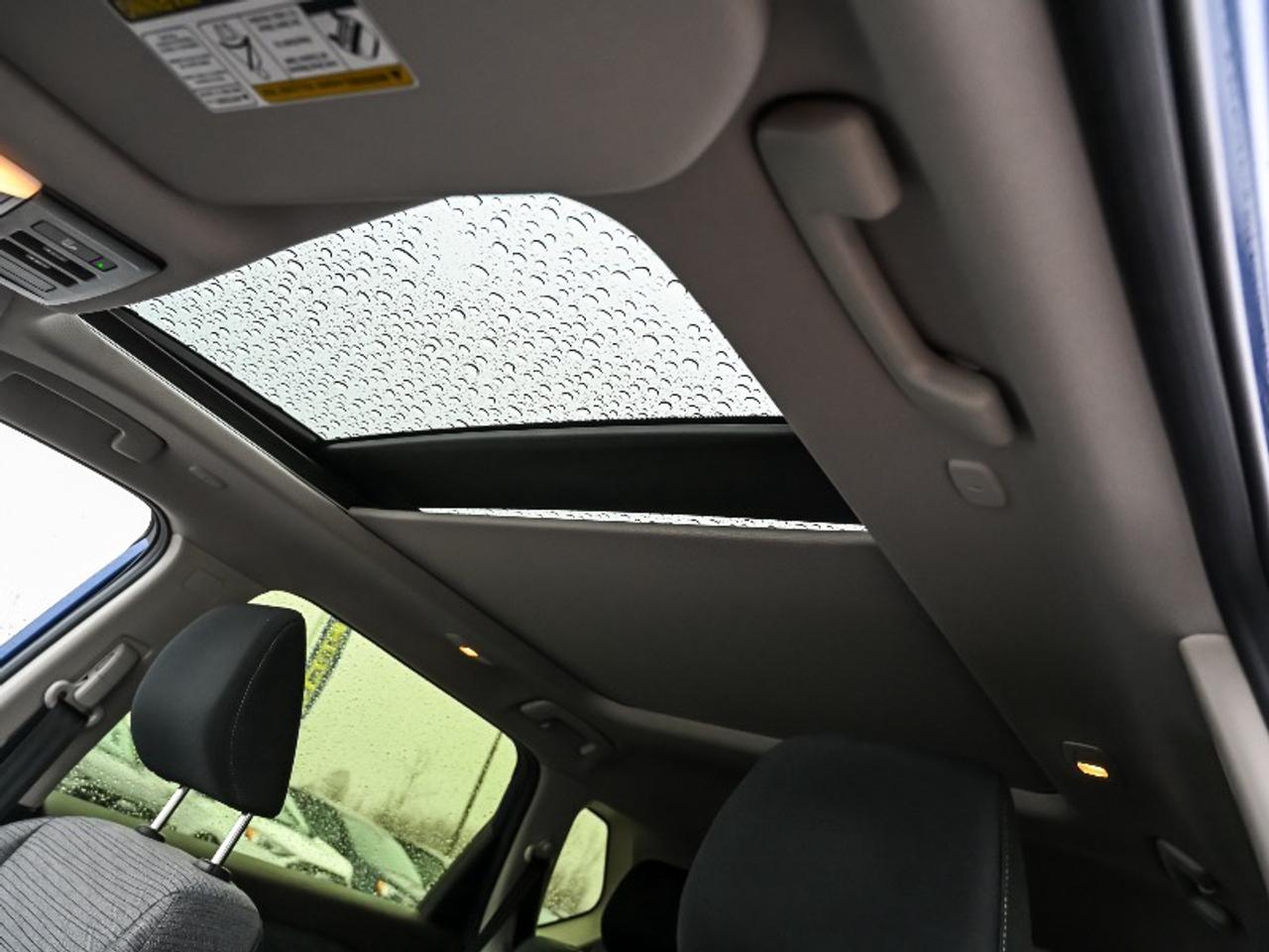 2023 Nissan Rogue SV MOONROOF Photo