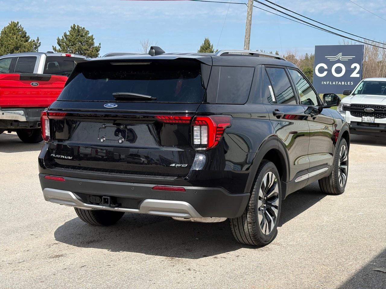 2026 Ford Explorer Platinum 4WD Photo