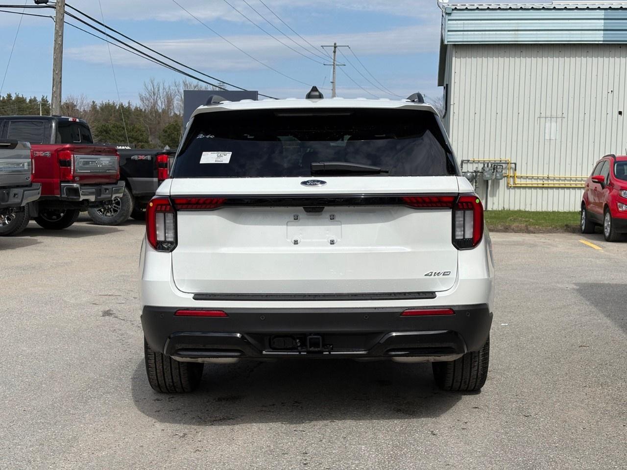 2026 Ford Explorer ST-Line 4WD Photo