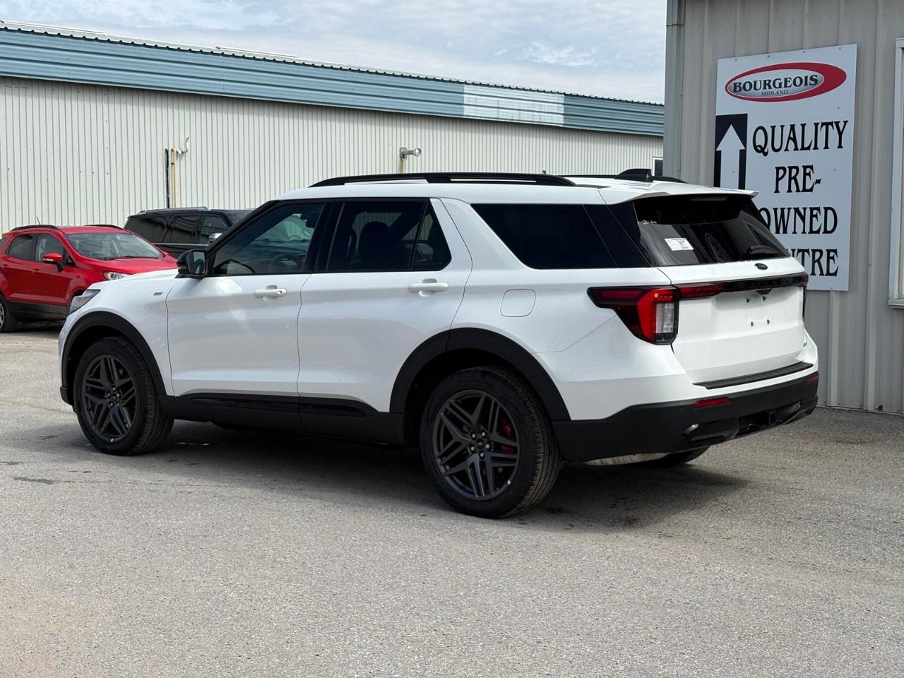 2026 Ford Explorer ST-Line 4WD Photo