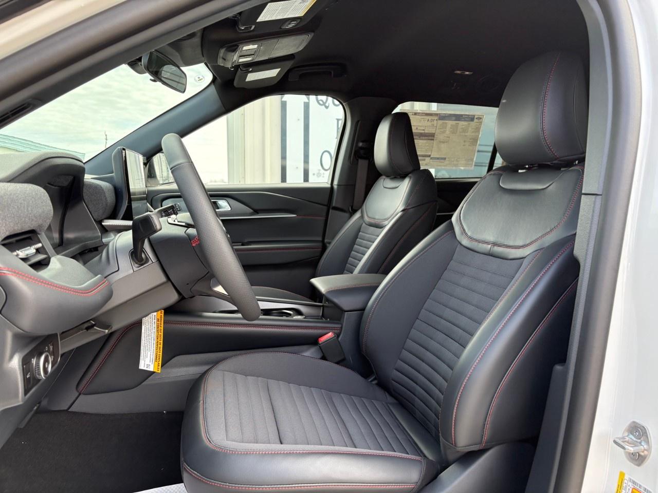 2026 Ford Explorer ST-Line 4WD Photo