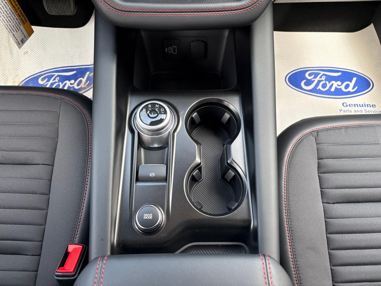 2026 Ford Explorer ST-Line 4WD Photo