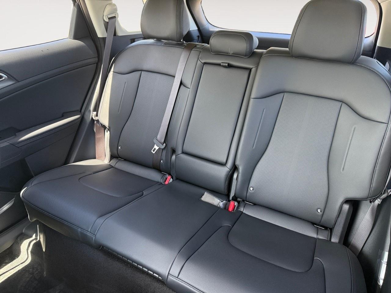 2026 Kia Sportage Hybrid EX AWD Photo