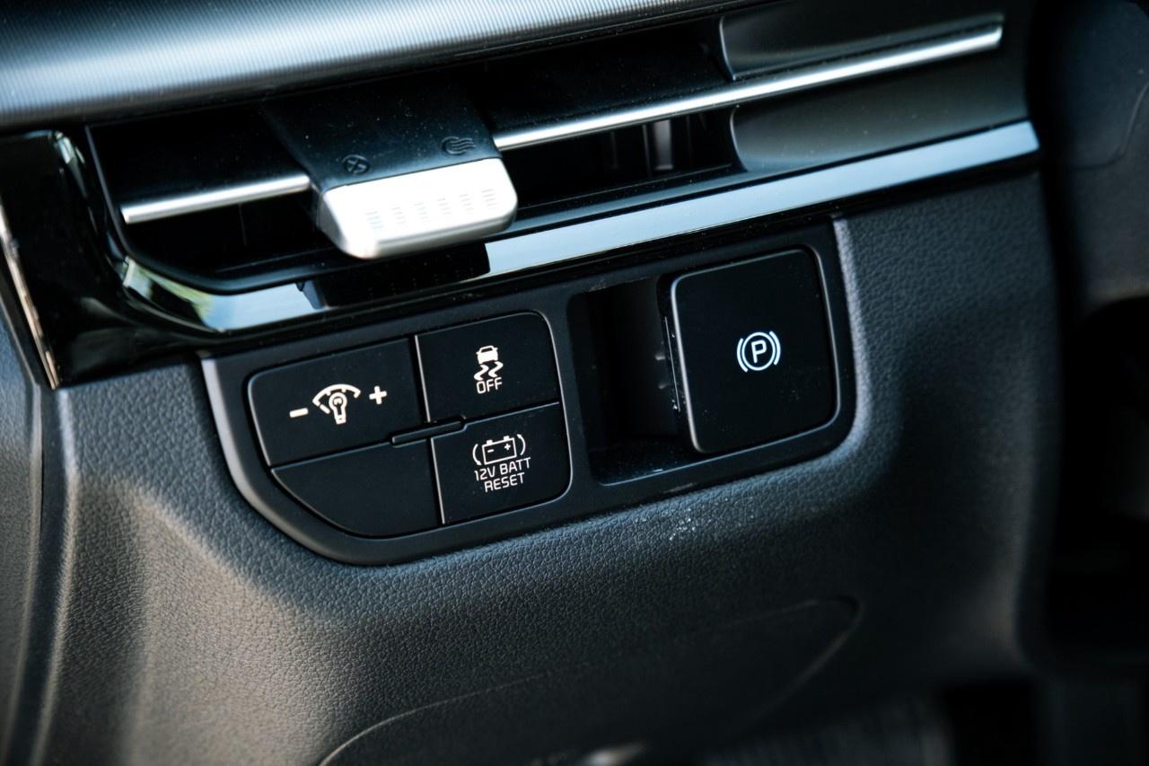 2026 Kia Sportage Hybrid EX AWD Photo